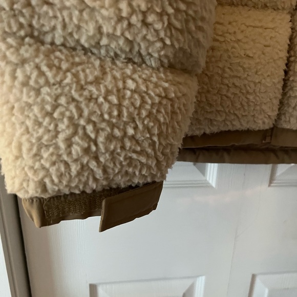 The North Face Nuptse Sherpa Puffer Jacket - Picture 7 of 11